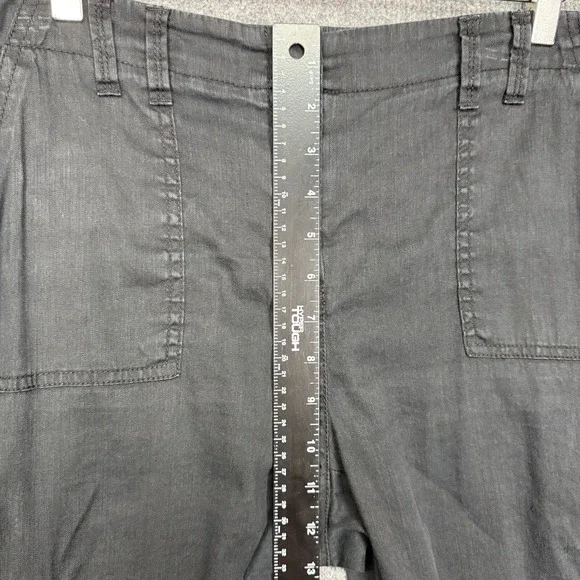 Chicos Pants Womens 1.5 10 Black Linen Cotton Stretch Cargo Crop Elastic Waist - Picture 8 of 15
